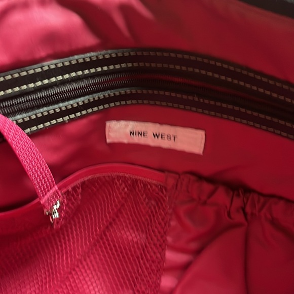 Nine West computer bag / tote outside pockets sleeve - Picture 3 of 10